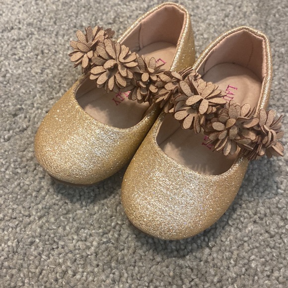 Set of 2 baby shoes; size 1 or 3-6 month - Picture 2 of 6